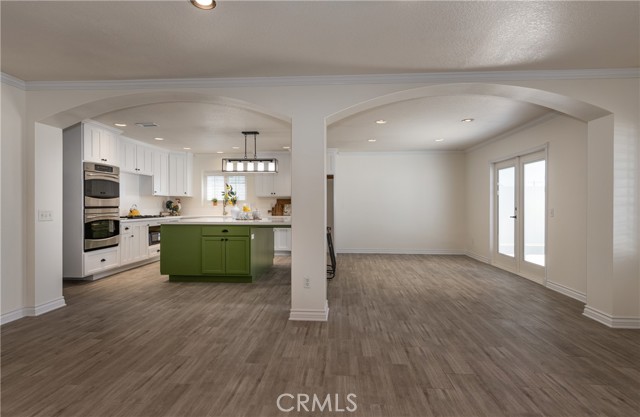 Kitchen and Breakfast Nook