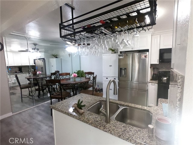 Detail Gallery Image 7 of 50 For 21372 Brookhurst St #417,  Huntington Beach,  CA 92646 - 3 Beds | 2 Baths