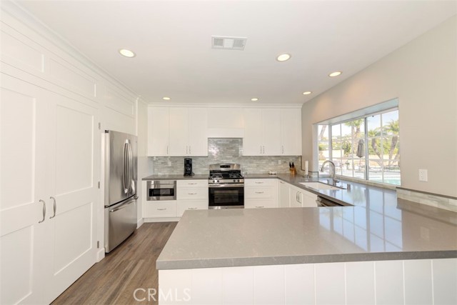 Detail Gallery Image 52 of 55 For 3621 Geranium, Corona Del Mar,  CA 92625 - 2 Beds | 2 Baths