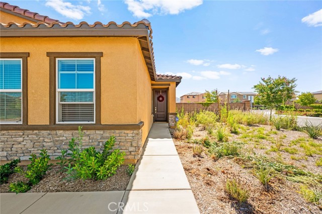 27108 Oncore Drive, Menifee CA: https://media.crmls.org/medias/fe37e8e3-a143-445c-8216-f52423fd2d29.jpg