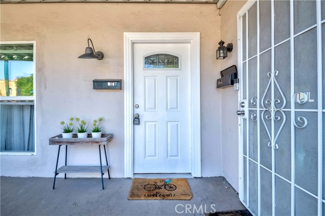 Detail Gallery Image 10 of 39 For 3015 Edgehill Dr, Los Angeles,  CA 90018 - – Beds | – Baths