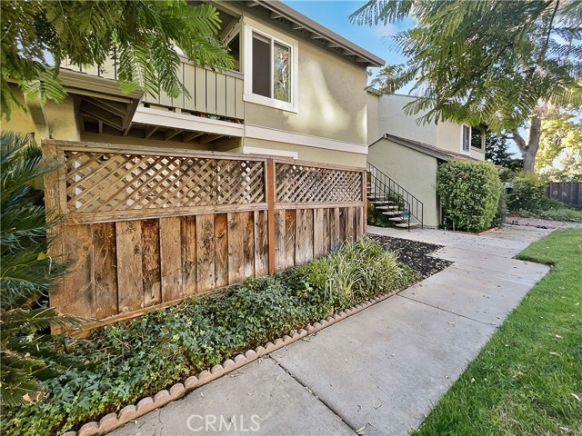 Detail Gallery Image 5 of 37 For 1023 Delna Manor, San Jose,  CA 95128 - 2 Beds | 2 Baths