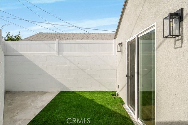 Detail Gallery Image 23 of 43 For 7909 Aldea Ave, Lake Balboa,  CA 91406 - 6 Beds | 5/2 Baths