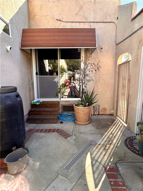 Detail Gallery Image 25 of 40 For 6147 Gundry, Long Beach,  CA 90805 - 4 Beds | 4 Baths