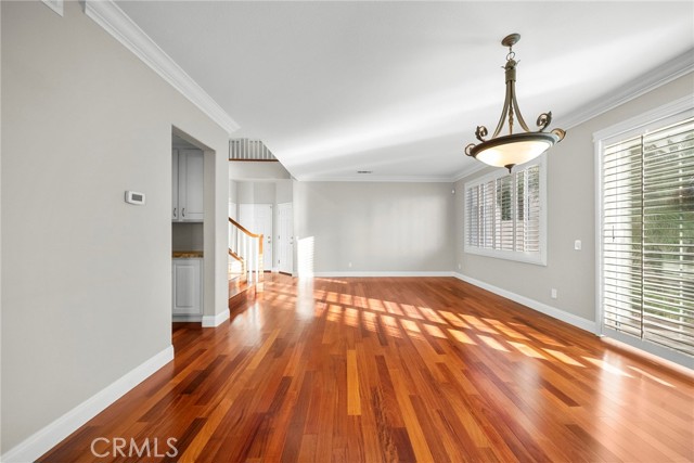 Detail Gallery Image 11 of 58 For 27641 Atlas Ln, Canyon Country,  CA 91351 - 4 Beds | 2/1 Baths