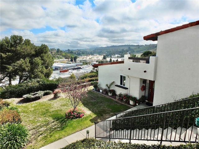 3 Avocado Lane, Rolling Hills Estates, California 90274, 2 Bedrooms Bedrooms, ,2 BathroomsBathrooms,Residential,Sold,Avocado,PW23025359