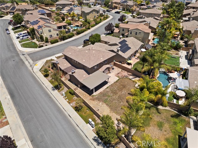 32035 Old Country Court, Winchester CA: https://media.crmls.org/medias/fe3be70b-bae3-40a5-8a79-f532d1ad5b40.jpg