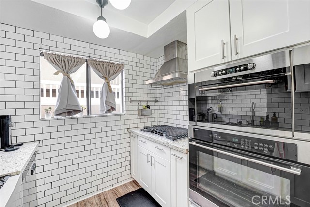 Detail Gallery Image 8 of 25 For 326 E Valencia #C,  Burbank,  CA 91502 - 2 Beds | 2/1 Baths