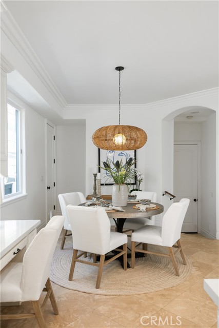 561 33rd Street, Manhattan Beach, California 90266, 5 Bedrooms Bedrooms, ,5 BathroomsBathrooms,Residential,Sold,33rd,SB21226238