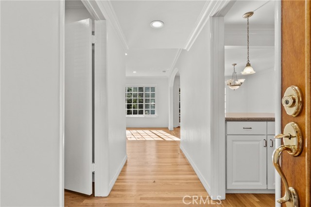 Detail Gallery Image 6 of 48 For 19838 Labrador, Chatsworth,  CA 91311 - 3 Beds | 2 Baths