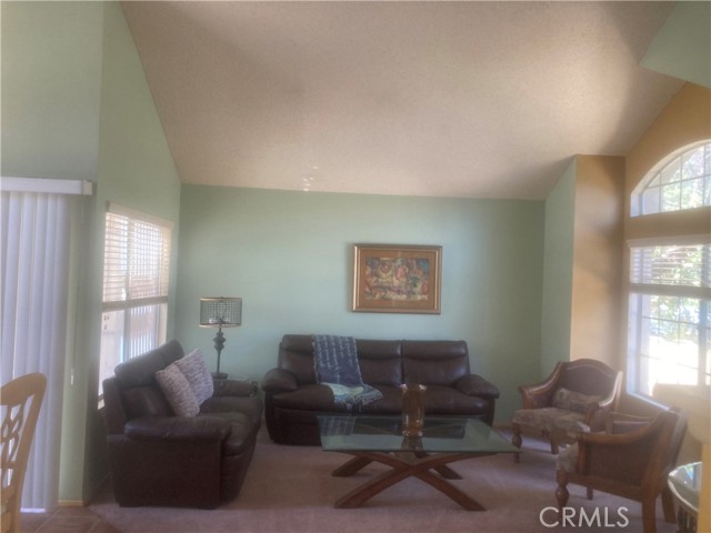Detail Gallery Image 5 of 18 For 16179 Nippet, Moreno Valley,  CA 92551 - 3 Beds | 2/1 Baths