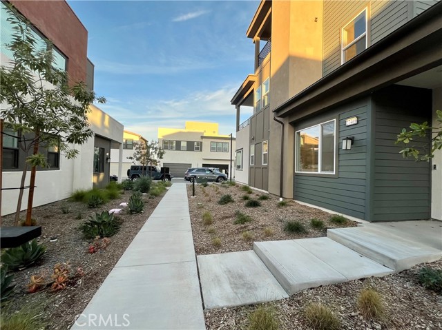 Detail Gallery Image 2 of 17 For 27469 Flycatcher Pl, Valencia,  CA 91381 - 3 Beds | 2 Baths