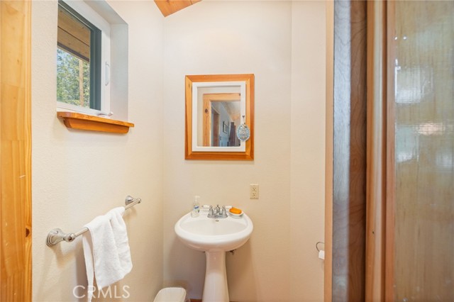 Detail Gallery Image 18 of 67 For 60126 Cascadel Dr, North Fork,  CA 93643 - 3 Beds | 2/1 Baths