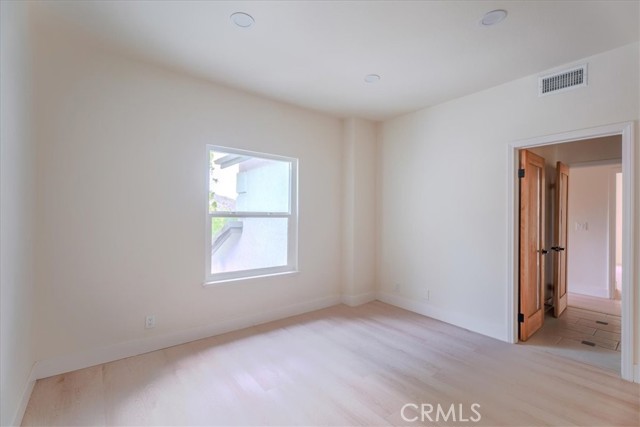 Detail Gallery Image 32 of 55 For 21016 Mendenhall Ct, Topanga,  CA 90290 - 5 Beds | 4/1 Baths