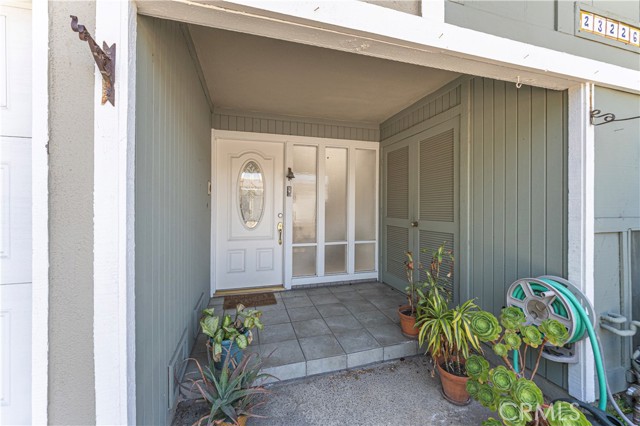 23226 Caminito Marcial, Laguna Hills CA: https://media.crmls.org/medias/fe3f36ac-51c8-4261-b23f-5bbe206c61fe.jpg
