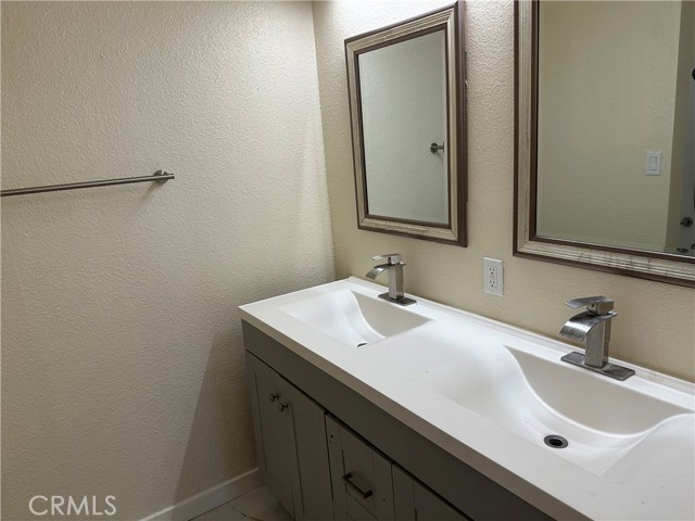 Detail Gallery Image 27 of 29 For 13321 Hale Ave, Garden Grove,  CA 92844 - 5 Beds | 2 Baths