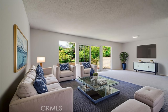 Detail Gallery Image 4 of 38 For 4906 Garnet St, Torrance,  CA 90503 - 4 Beds | 3 Baths