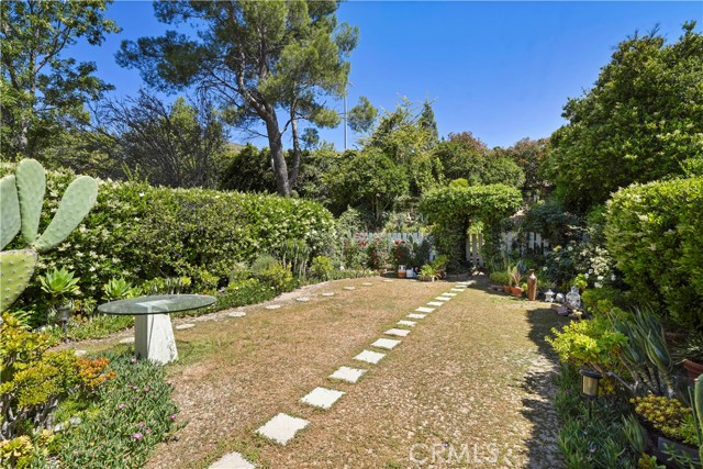 Detail Gallery Image 33 of 58 For 19455 Eagle Ridge Ln, Porter Ranch,  CA 91326 - 2 Beds | 3 Baths