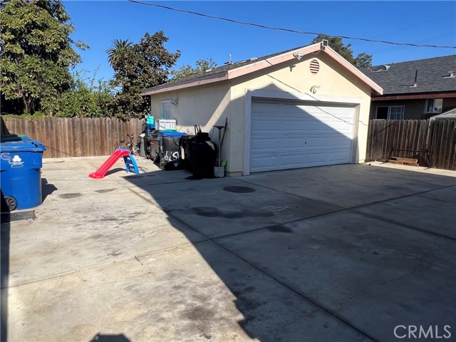 Detail Gallery Image 18 of 20 For 1577 E 51st, Los Angeles,  CA 90011 - 4 Beds | 2 Baths