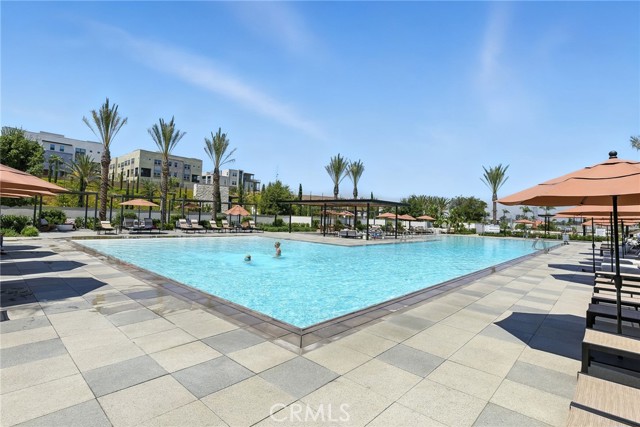 Detail Gallery Image 13 of 32 For 375 Mariposa Way, Montebello,  CA 90640 - 5 Beds | 5 Baths