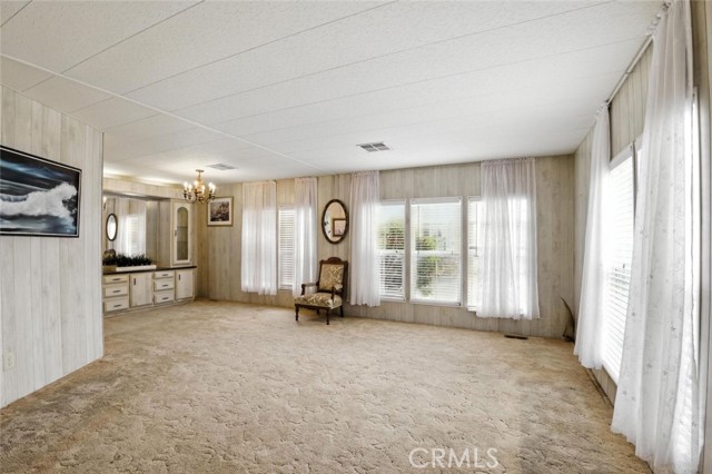 1 Driftwood Trail, Half Moon Bay CA: https://media.crmls.org/medias/fe41bf37-4677-435a-a62a-dabfd27dcecf.jpg