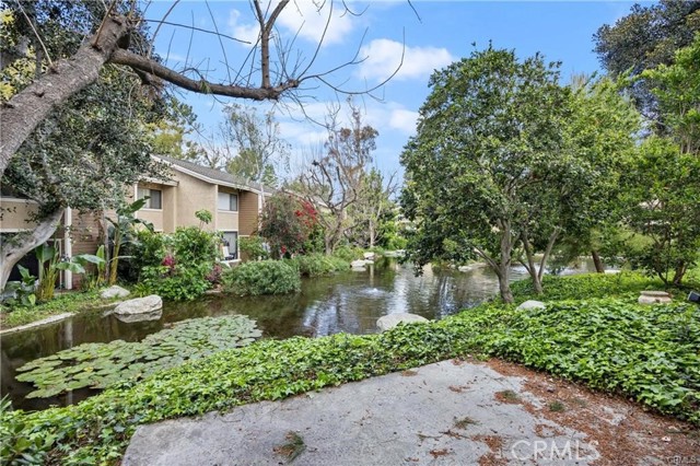 163 Pineview, Irvine CA: https://media.crmls.org/medias/fe422b3e-bace-460e-9cdb-f4a64f840b6d.jpg