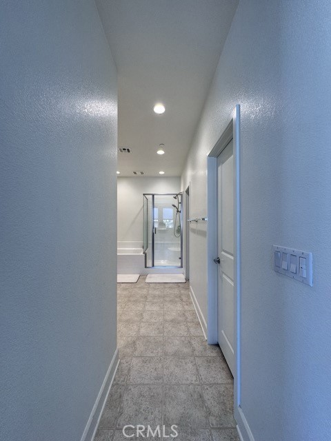 38572 Rosegate Place, Murrieta CA: https://media.crmls.org/medias/fe4284f1-a19d-49f1-9a02-943e7bdf362f.jpg