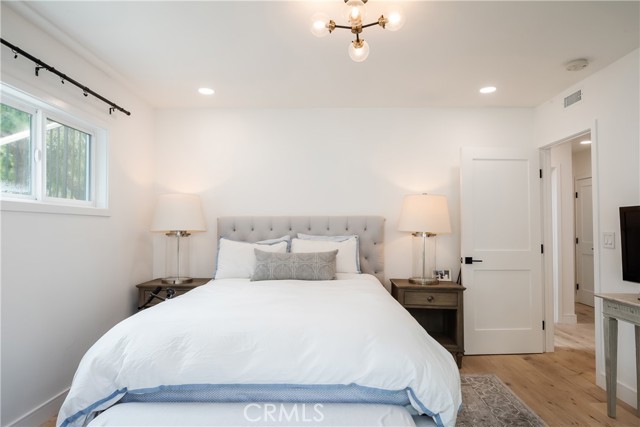 301 4th St, Manhattan Beach, California 90266, 4 Bedrooms Bedrooms, ,3 BathroomsBathrooms,Residential,Sold,4th St,SB22117855