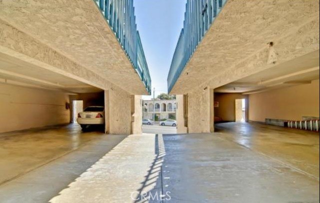 637 Manhattan Beach Boulevard, Manhattan Beach, California 90266, ,Residential Income,For Sale,Manhattan Beach,SB26075741