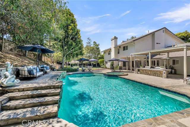 1656 Dunkirk Lane, Riverside CA: https://media.crmls.org/medias/fe440cee-a6a5-4b9a-8330-8500fab161c0.jpg