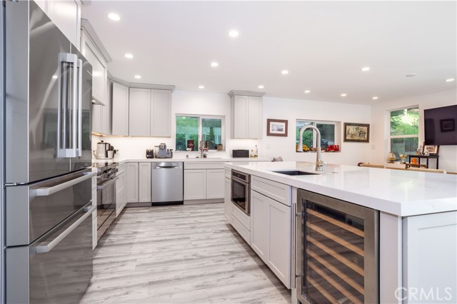 Detail Gallery Image 8 of 45 For 330 S Topanga Canyon Blvd., Topanga,  CA 90290 - 1 Beds | 1 Baths