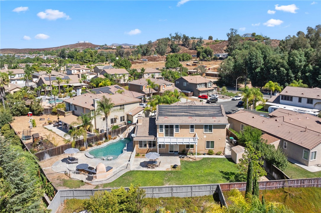 Detail Gallery Image 4 of 60 For 41772 Springbrook Ct, Murrieta,  CA 92562 - 6 Beds | 3/1 Baths