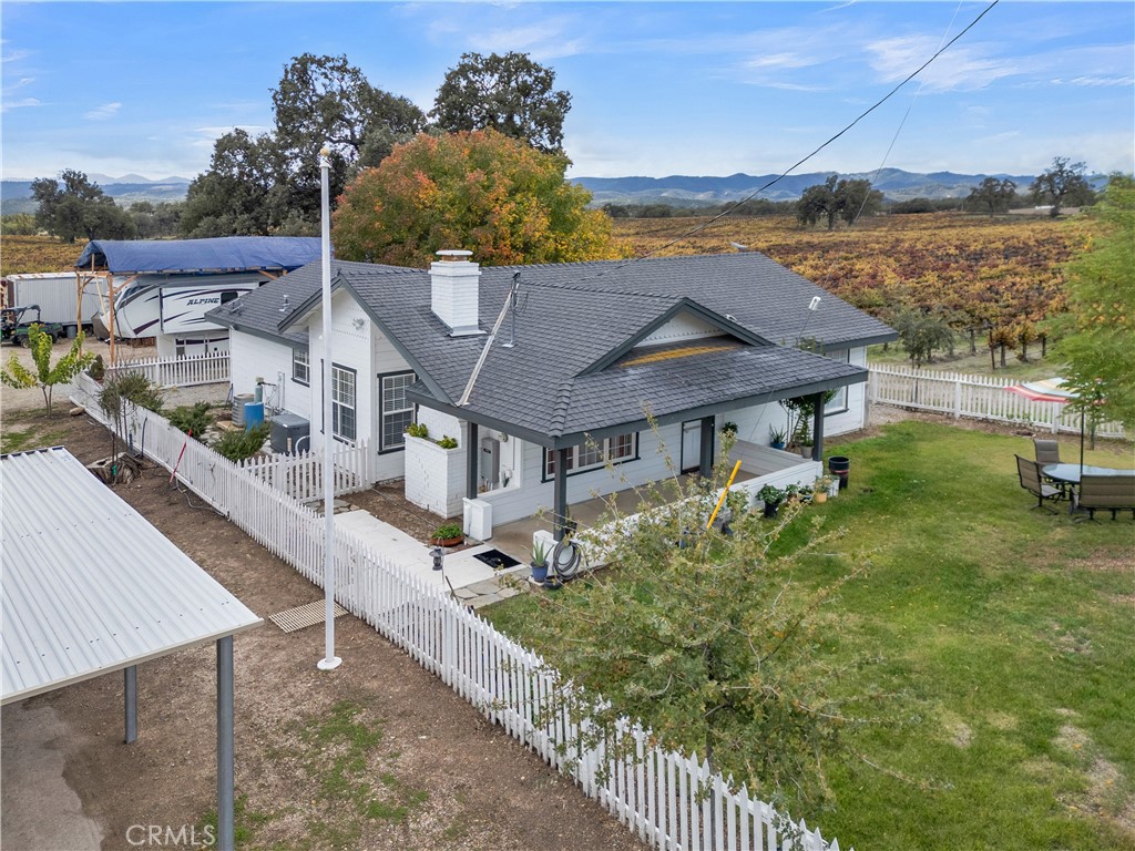 53500 Bradley Lockwood