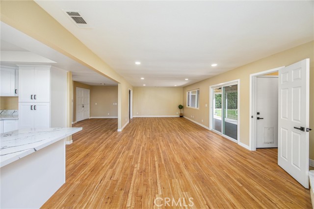 35345 Panorama, Yucaipa CA: https://media.crmls.org/medias/fe45e9c2-6556-4355-99f3-d2f0d2c0d9e4.jpg