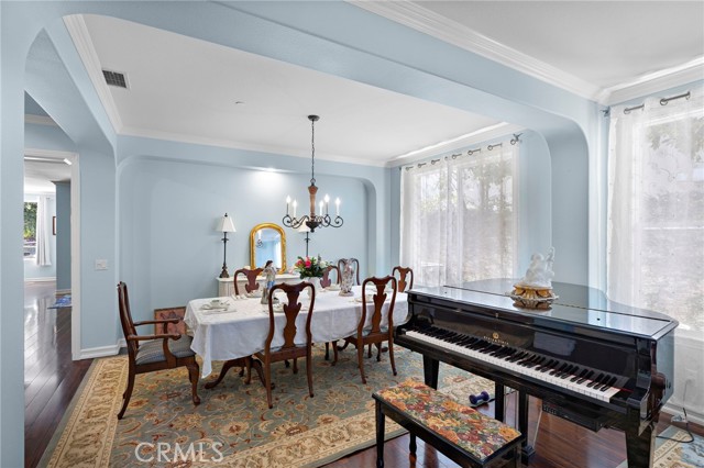 14 Marchin Drive, Coto de Caza CA: https://media.crmls.org/medias/fe472780-4d33-48af-8983-b3cb2ff7b3a6.jpg
