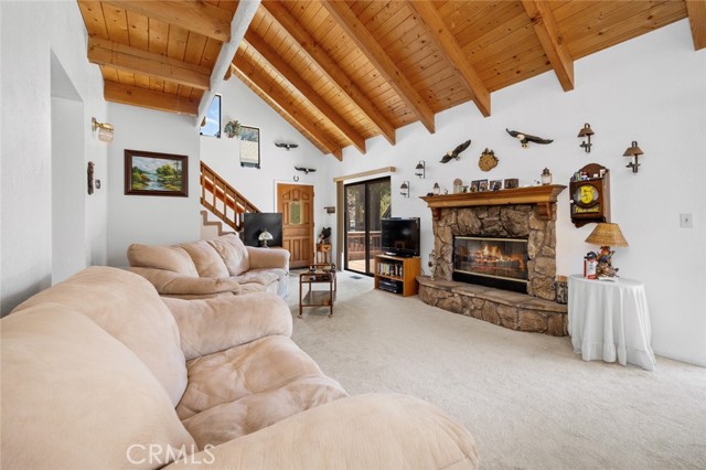 Detail Gallery Image 7 of 38 For 32947 Squirrel Ln, Arrowbear,  CA 92308 - 2 Beds | 2 Baths
