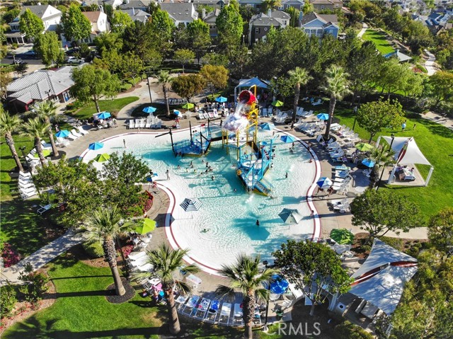41 Ethereal Street, Ladera Ranch CA: https://media.crmls.org/medias/fe490cb4-deed-4f06-be71-3f126fb2d305.jpg