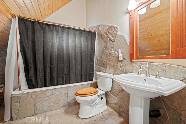 Detail Gallery Image 44 of 75 For 39900 Forest Road, Big Bear Lake,  CA 92315 - 3 Beds | 2 Baths
