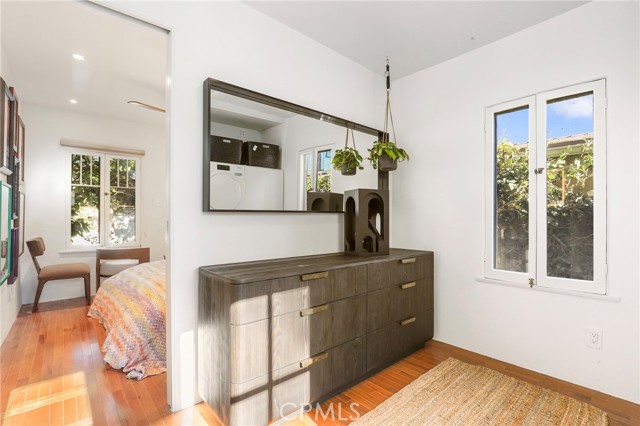 Detail Gallery Image 6 of 25 For 1012 1/2 Euclid St, Santa Monica,  CA 90403 - 1 Beds | 1 Baths