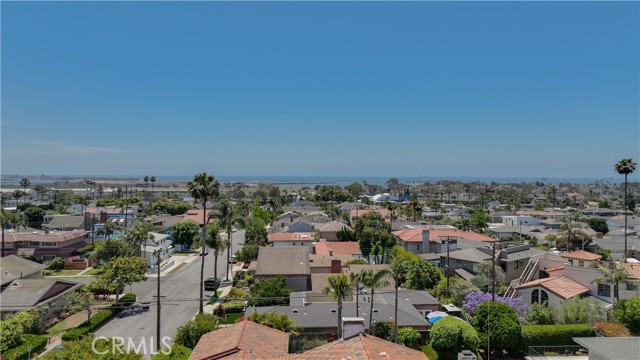 1660 Catalina Avenue, Seal Beach CA: https://media.crmls.org/medias/fe4bff49-3663-4a53-951d-dfa1d89ba612.jpg