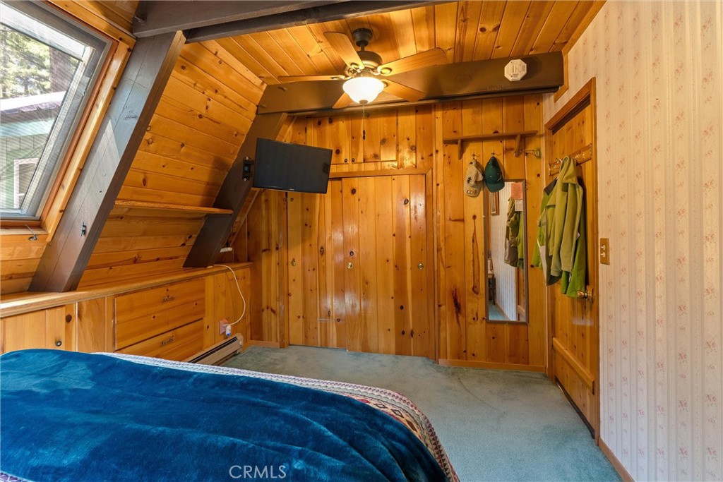 https://media.crmls.org/medias/fe4c0383-4860-40b0-95cf-9821e72c8920.jpg?preset=X-Large