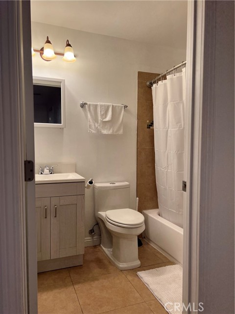 1314 Omelveny Avenue photo 7