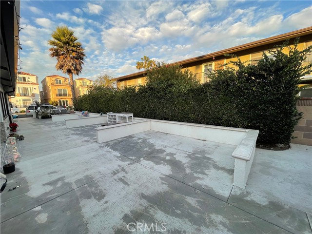 Detail Gallery Image 4 of 11 For 206 Chicago Ave, Huntington Beach,  CA 92648 - 1 Beds | 1 Baths