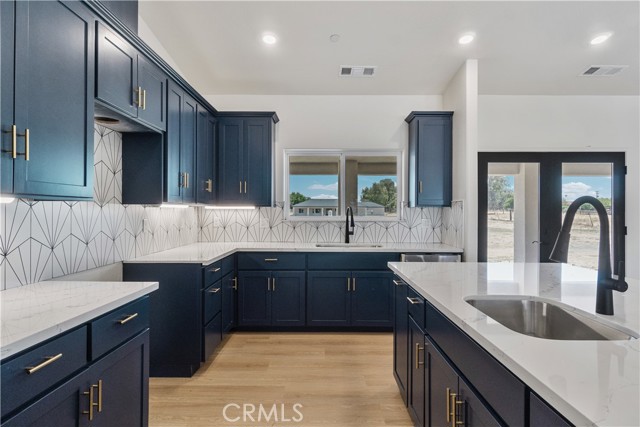 Detail Gallery Image 15 of 39 For 15709 Road 29, Madera,  CA 93636 - 8 Beds | 6 Baths