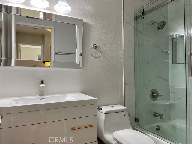 14121 Picasso Court, Irvine CA: https://media.crmls.org/medias/fe4faf81-3621-4b98-a3aa-7e26a2ff7814.jpg
