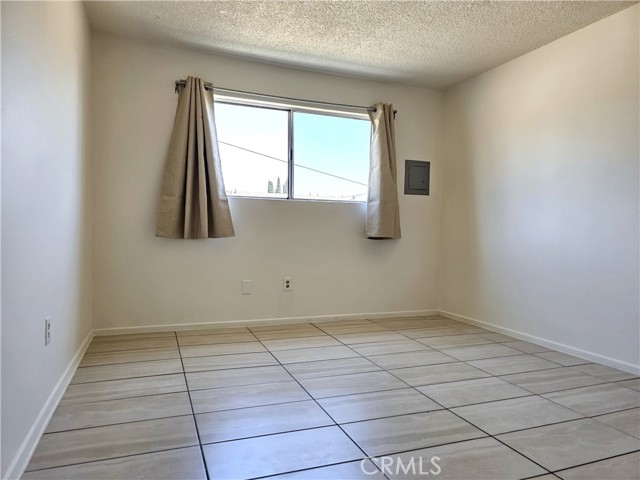 Image 24 of 38 For 9116 Palm Street