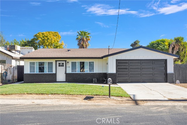 Detail Gallery Image 1 of 33 For 13300 Edgemont St, Moreno Valley,  CA 92553 - 3 Beds | 2 Baths