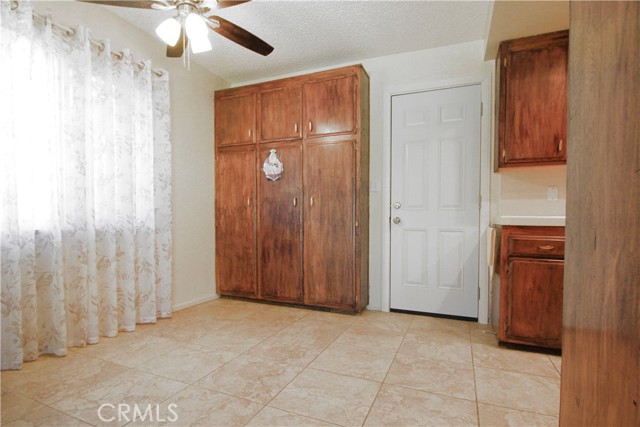 Detail Gallery Image 12 of 30 For 14257 Burning Tree Dr, Victorville,  CA 92395 - 3 Beds | 2/1 Baths