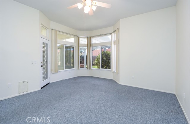 Detail Gallery Image 13 of 27 For 1867 Cashew Tree, Hemet,  CA 92545 - 3 Beds | 3 Baths