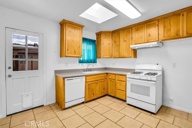 Detail Gallery Image 11 of 46 For 6724 El Sol Ave, Twentynine Palms,  CA 92277 - 3 Beds | 1 Baths